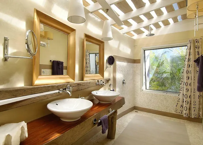 Don Vito Villa Tamarindo